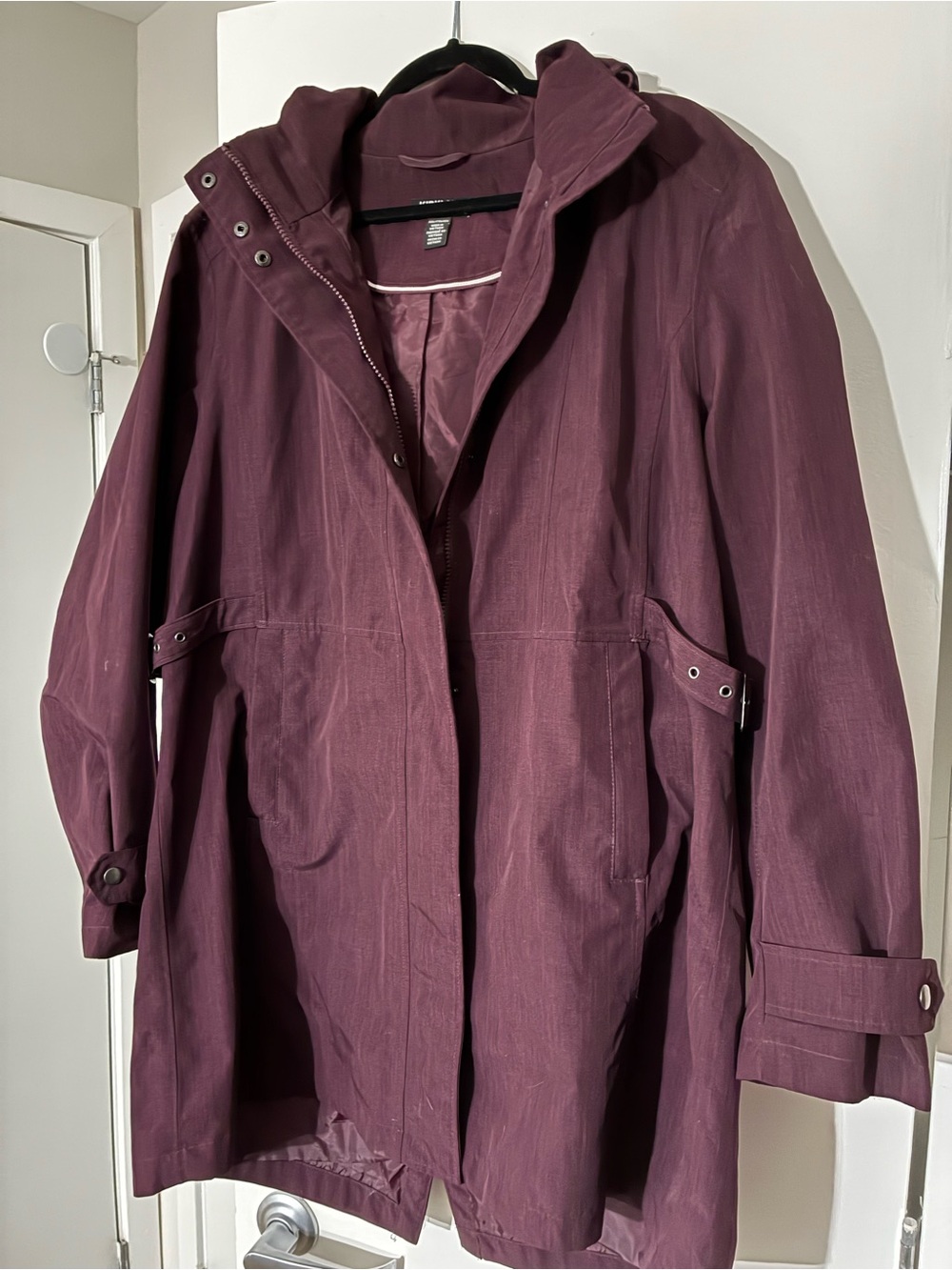 Woman’s Hooded Raincoat Kirkland XXL